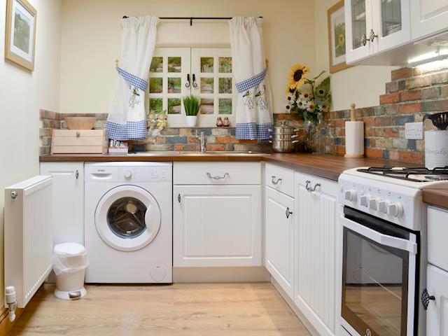 Charming, well equipped kitchen | Reed Lodge - Wood Fen Lodges, Little Downham, near Ely