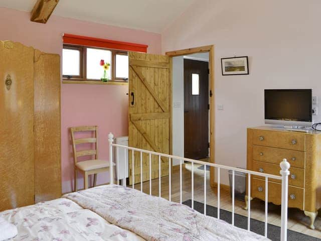 Ample storage in double bedroom | Spindlestone - Wide Sky Cottages, Lowick, near Berwick-on-Tweed