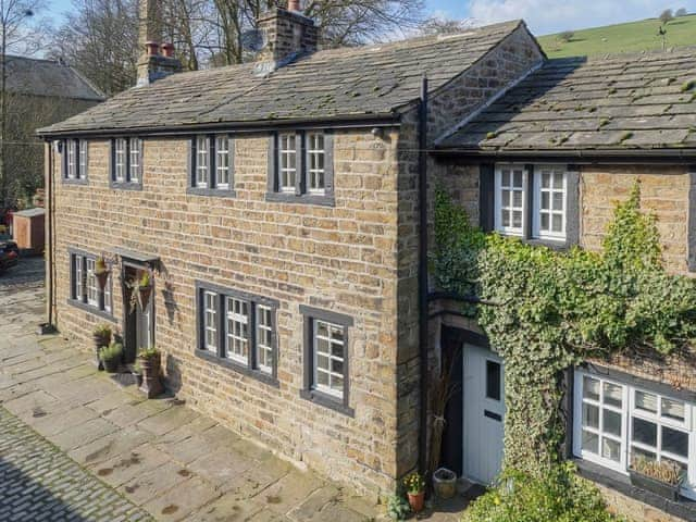 Impressive holiday home | Narrowgates Cottage, Barley, near Barrowford