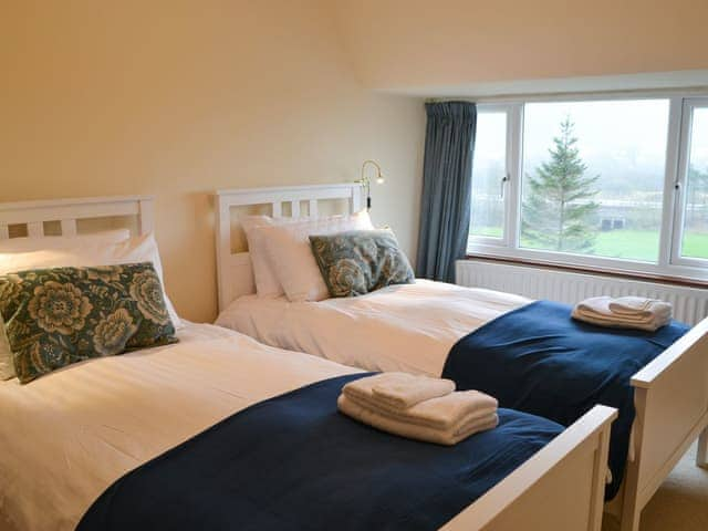 Twin bedroom | Hawthorne House, Bassenthwaite, near Keswick