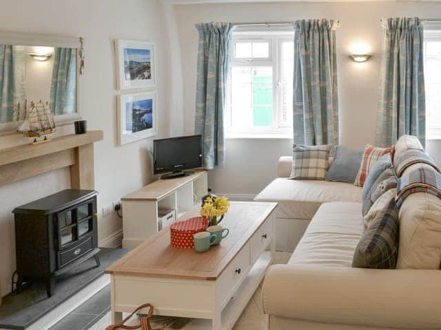 Stylish living and dining room | Teal Cottage, Instow, near Bideford