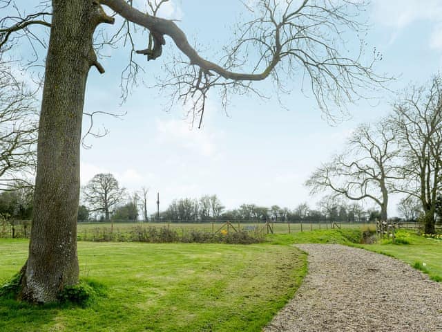 10-acre natural un-spoilt grounds | The Dairy - Green Valley, Ubbeston, near Halesworth