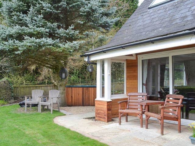 Detached cedar-clad country holiday retreat | Rose Cottage, Wooley, near Hexham