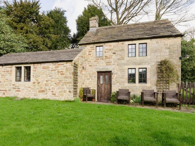 Pretty detached cottage | Highbury Cottage - Church Bank Cottages, Hathersage