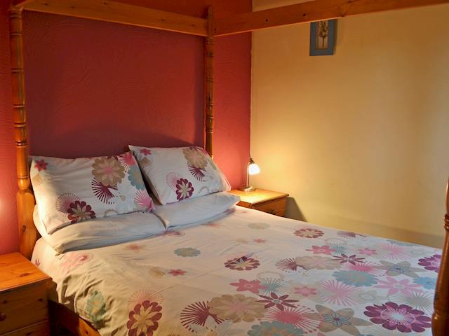 Romantic four Poster bedroom | Thyme - Sherrill Farm Holiday Cottages, Dunterton, near Tavistock