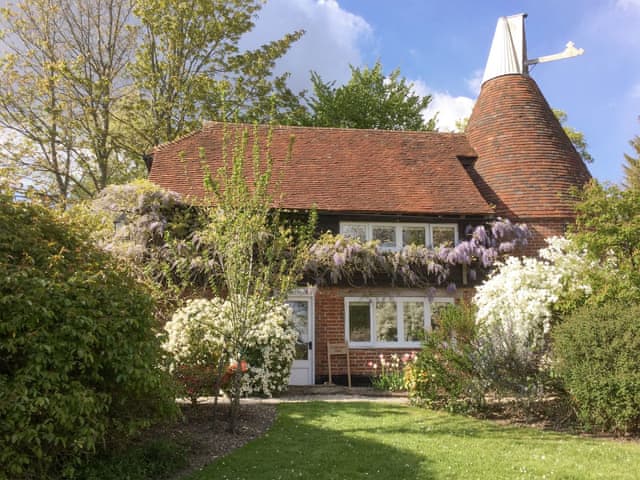 Characterful Oast | Cowford Oast, Eridge Green, near Tunbridge Wells