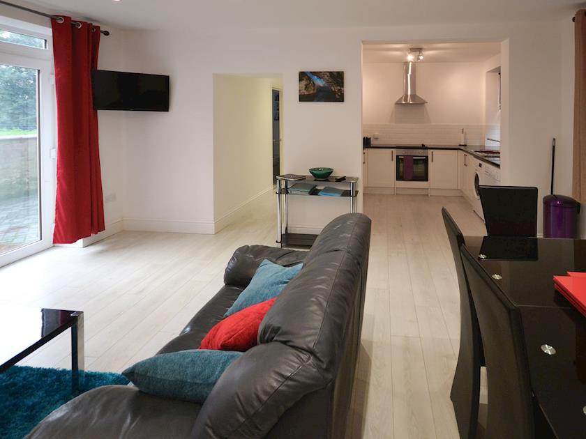 Yewtree Apartment 2