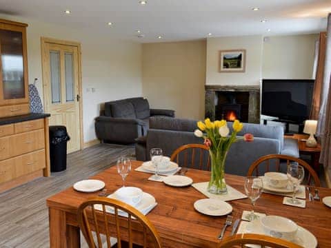 Modern open plan design providing comfort and functionality | Booth Farm Cottage - Booth Farm, Buxton