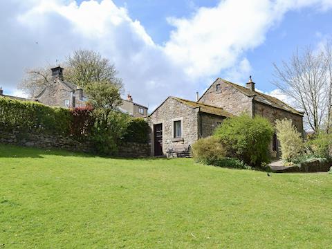 Extensive lawned garden | Yarker Lane Cottage, Mickleton, near Barnard Castle