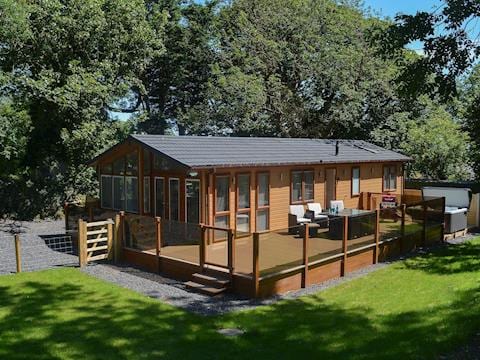 Delightful, detached lodge  | Ysgubor FadogEin Yfory, Brynteg, near Benllech