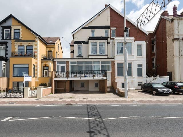 Seafront holiday property | Ocean View House, Blackpool