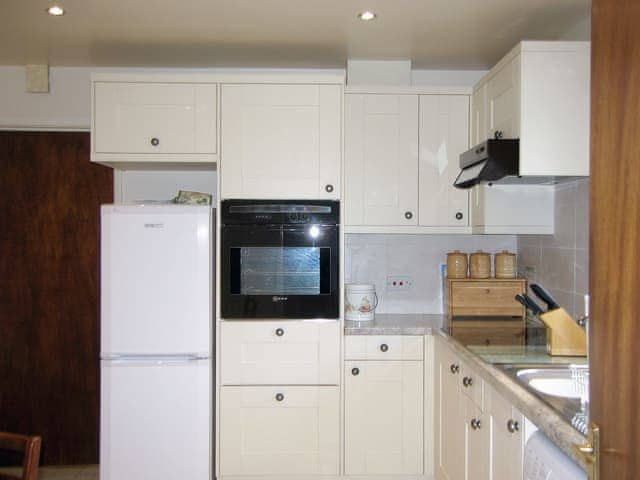 Kitchen | Chestnut Cottage - Prestfield Grange, Old Brampton, near Chesterfield