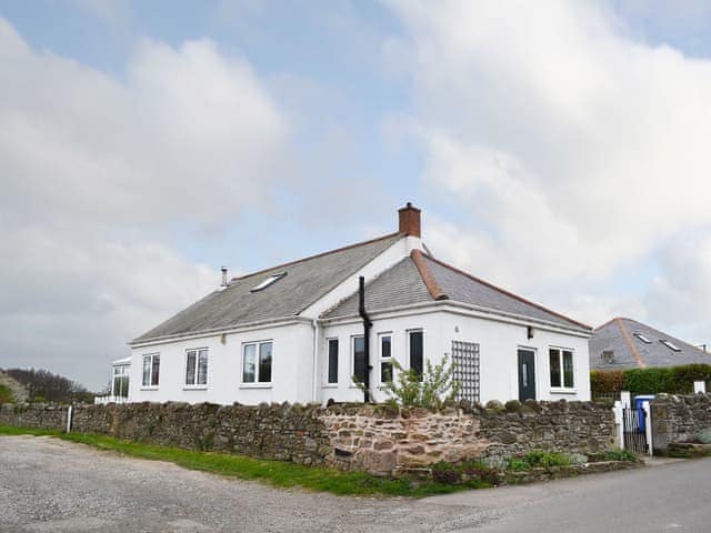 Beautifully appointed detached holiday home | The Old Parish Hall, Seahouses, near Alnwick