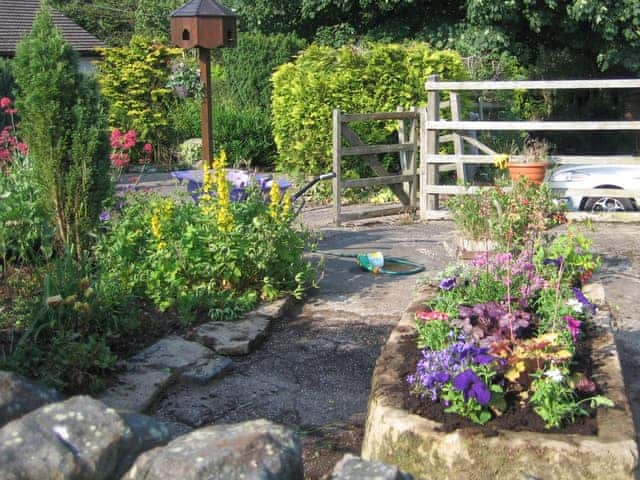 Well-maintained garden areas | Chestnut Cottage, Priestfield Grange - Willow Cottage - Prestfield Grange, Old Brampton, near Chesterfield