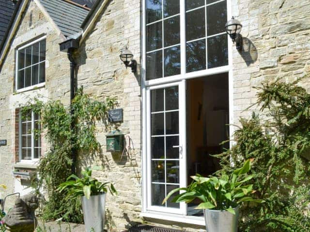 Entrance to cottage | Stable Cottage - Peregrine Hall Cottages, Lostwithiel