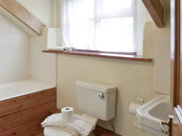 Bathroom | Sage - Sherrill Farm Holiday Cottages, Dunterton, near Tavistock