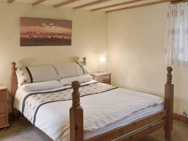 Comfortable double bedroom with en-suite | Dill - Sherrill Farm Holiday Cottages, Dunterton, near Tavistock