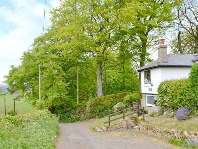 Set on a quiet country lane | Ferncliffe Cottage, Thropton, near Morpeth