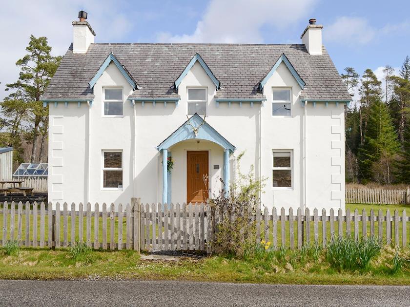 Beautiful holiday cottage | Glenrossal Cottages - Keeper&rsquo;s House - Glenrossal Cottages , Rosehall, near Lairg