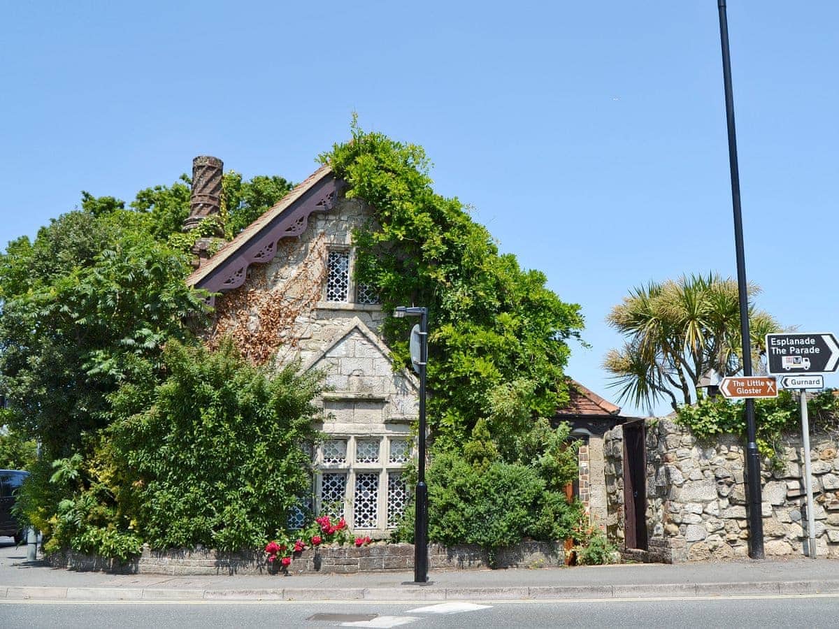 Debourne Lodge, , Isle of Wight