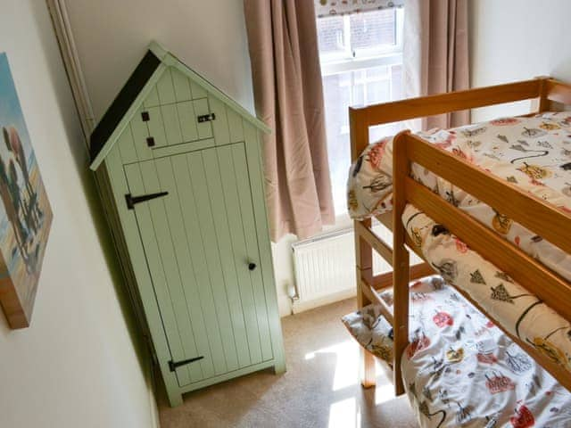 Bunk bedroom | The Lookout, Cromer