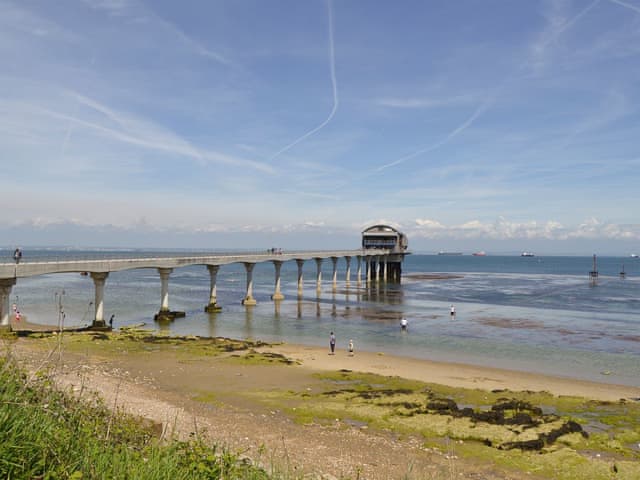 Local beach and pier | Rosedene, Bembridge