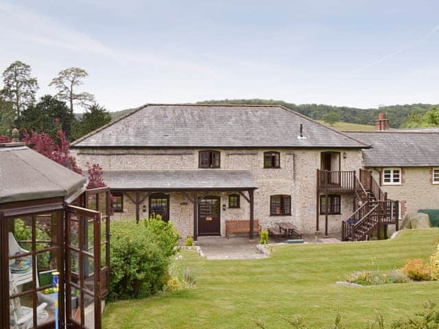 Attractive barn conversion | Shepherds Den - Drayton Farm Barns, East Meon, Petersfield