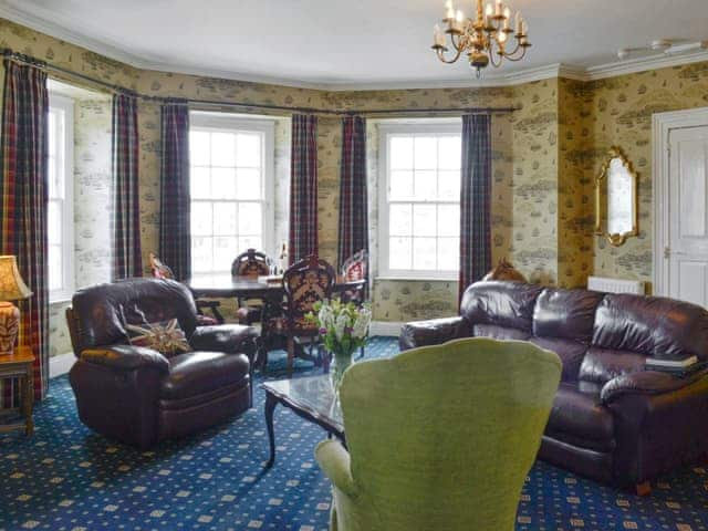 Spacious living and dining area | Nelson - The Admirals House, Ilfracombe