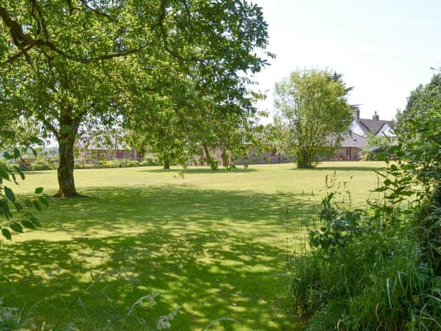 Extensive gardens and grounds | Stowford Lodge Holiday Cottages, Langtree, near Great Torrington