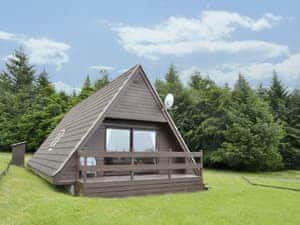 Well-appointed detached lodge in the heart of Speyside | Glenlivet View, Glenlivet, near Dufftown
