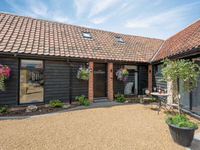 Attractive single storey barn conversion | The Cowshed, Horning, near Wroxham