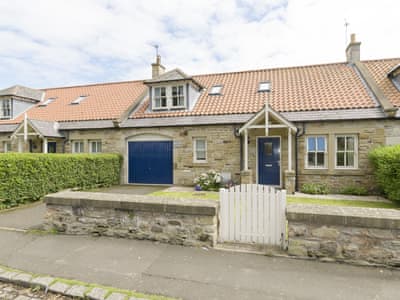 Attractive stone-built holiday cottage with off street parking | Embleton Cottage, Beadnell