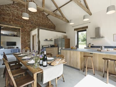 Kitchen and dining area | Old Hall Farm Barn, Kerdiston, near Norwich