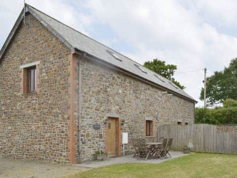 Lovely semi-detached barn conversion | Cider Barn - Burracott Farm, Poundstock, Bude