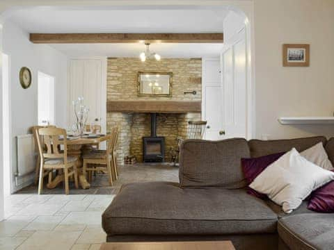 Open aspect from living to dining areas | The Plough, Bampton, near Witney