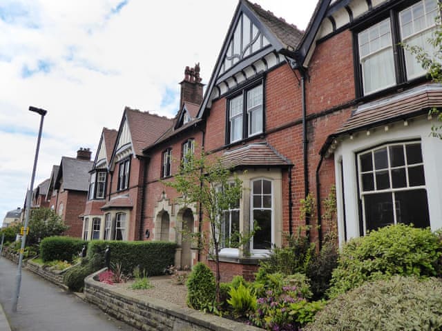 Mid-terrace Victorian residence | Scarborough Esplanade, Scarborough