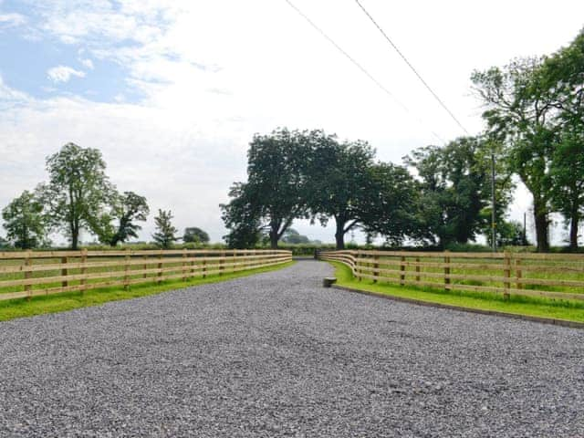 Driveway | Bruno&rsquo;s Bothy, Wigton