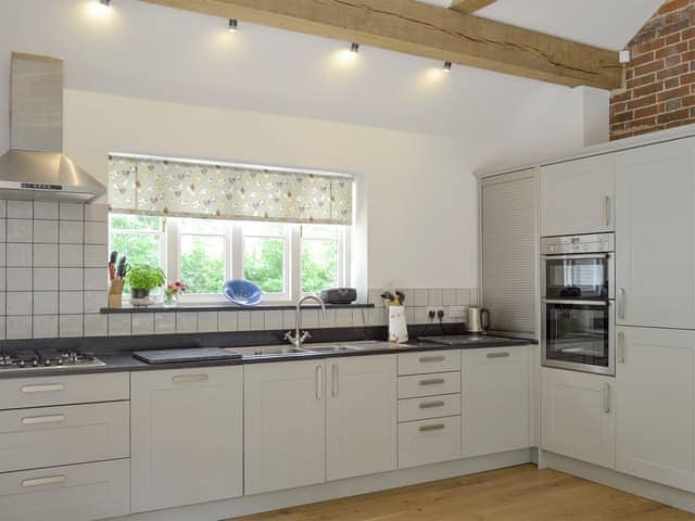 Contemporary fitted kitchen | Pond Cottage, Boldre, near Lymington