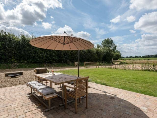 Sitting out area | Old Hall Farm Barn, Kerdiston, near Norwich