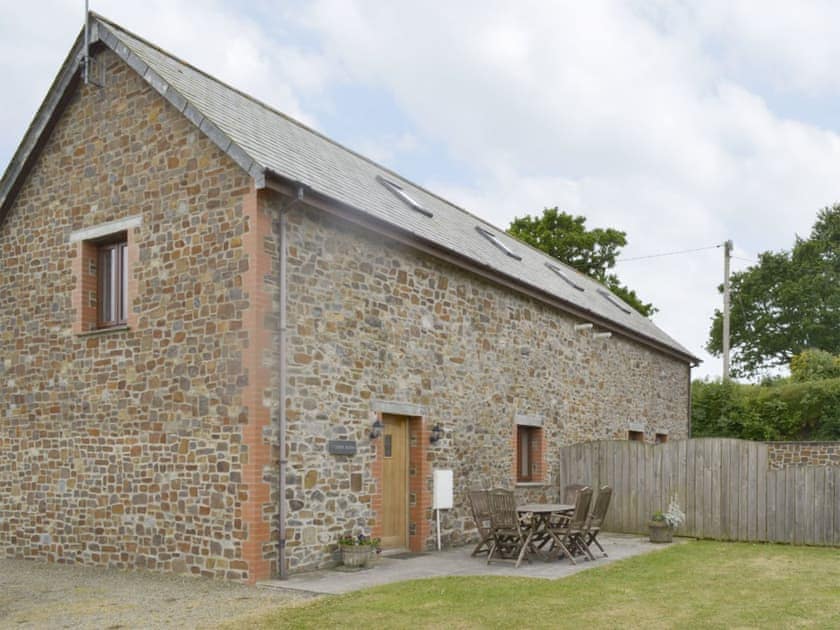 Lovely semi-detached barn conversion | Cider Barn - Burracott Farm, Poundstock, Bude