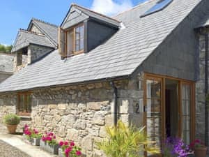 Stunning barn conversion | Tremodrett House Barn, Roche, near St Austell