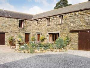 Beautifully presented entrance to cottage | Stable Barn, Mungrisdale, near Keswick
