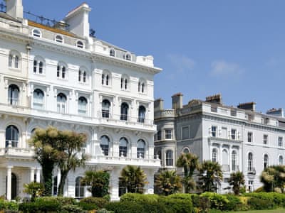 Iconic, Grade ll listed, end-terraced Italianate building | Room Apartment 1A - Elliot Terrace, Plymouth