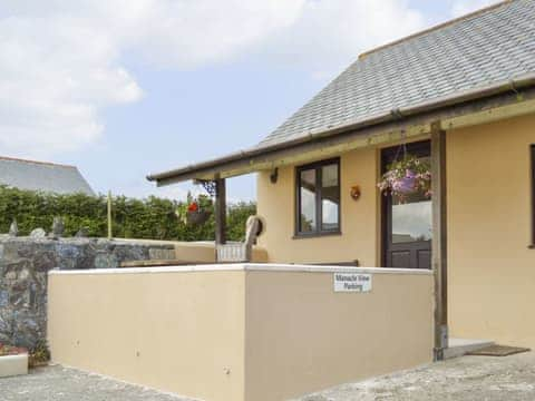 Lovely holiday home with private parking area | Manacle View, St Keverne, near Helston