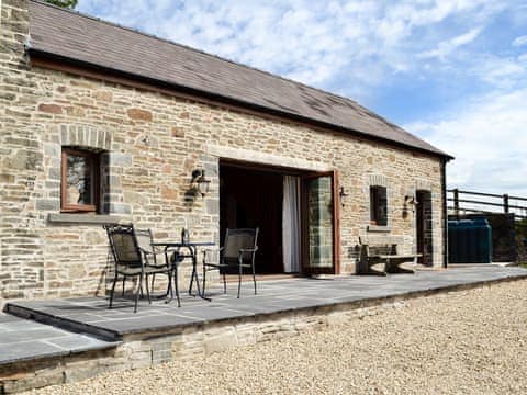 Exquisitely presented cottage | Bwthyn Y Bugail, Felindre, near Swansea