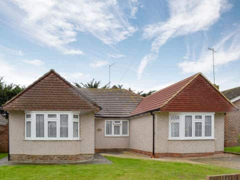 Single storey, detached property | Hideaway Cottage, Kingsgate, near Broadstairs