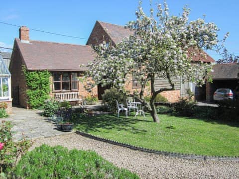 Exterior | Garden Cottage, Corse Lawn, near Tewkesbury