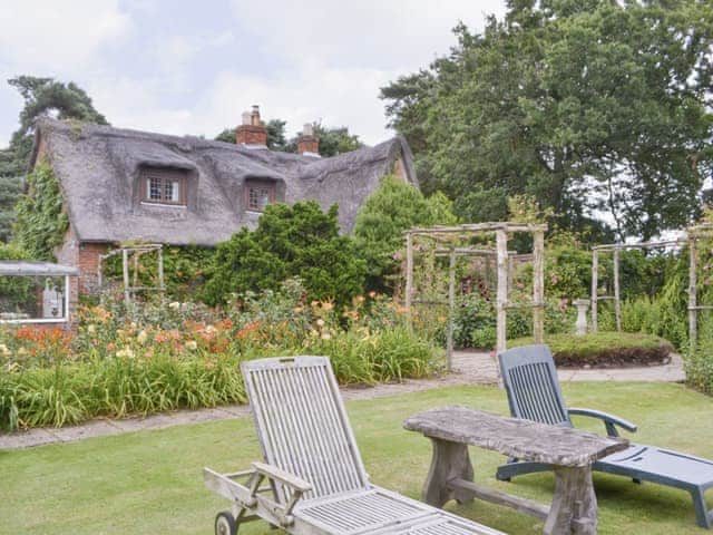 Beautiful home and garden | Thatched Cottage, Witton, near North Walsham