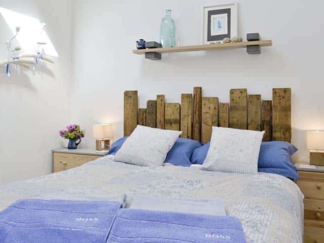Characterful double bedroom | The Figgery, Bittaford, near Ivybridge