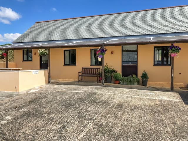 Lovely holiday home with private parking area | Manacle View, St Keverne, near Helston